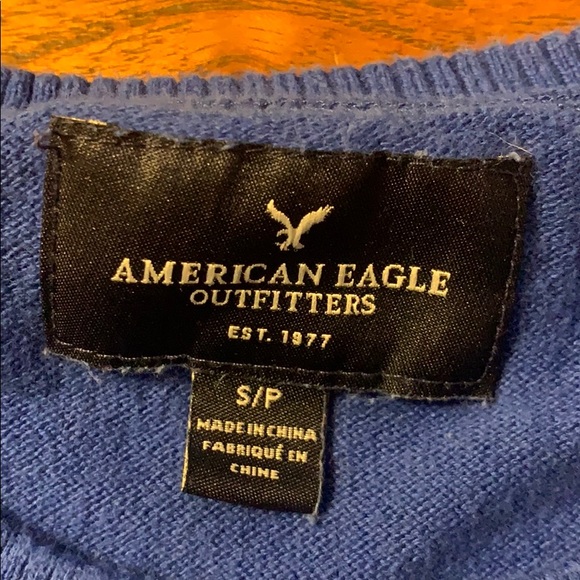 American Eagle Sweater - Picture 3 of 3